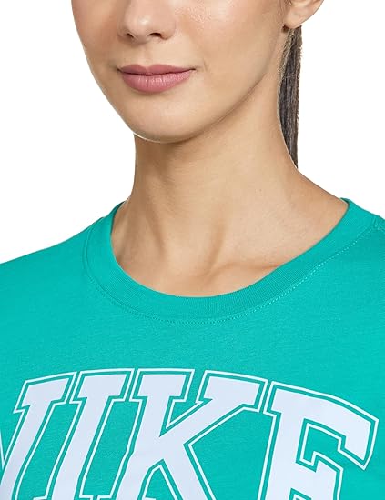 Nike Women's Sportswear Team Tee