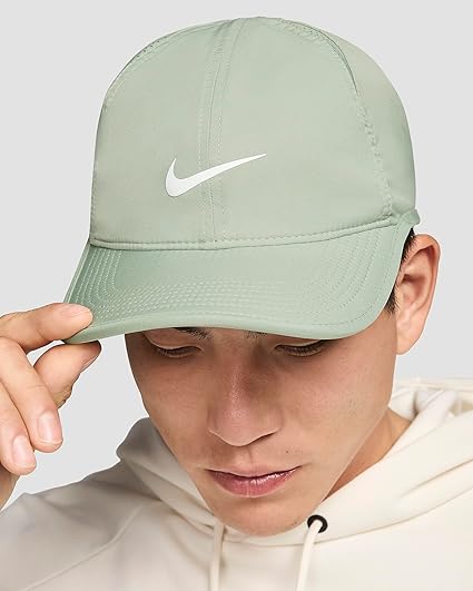 Nike Dri-FIT Club Unstructured Flat Peak Cap