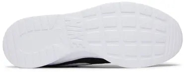 Nike Tanjun