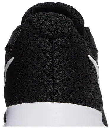 Nike Tanjun
