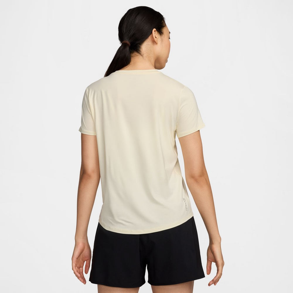Nike One Dri-FIT Short-sleeve Top Its