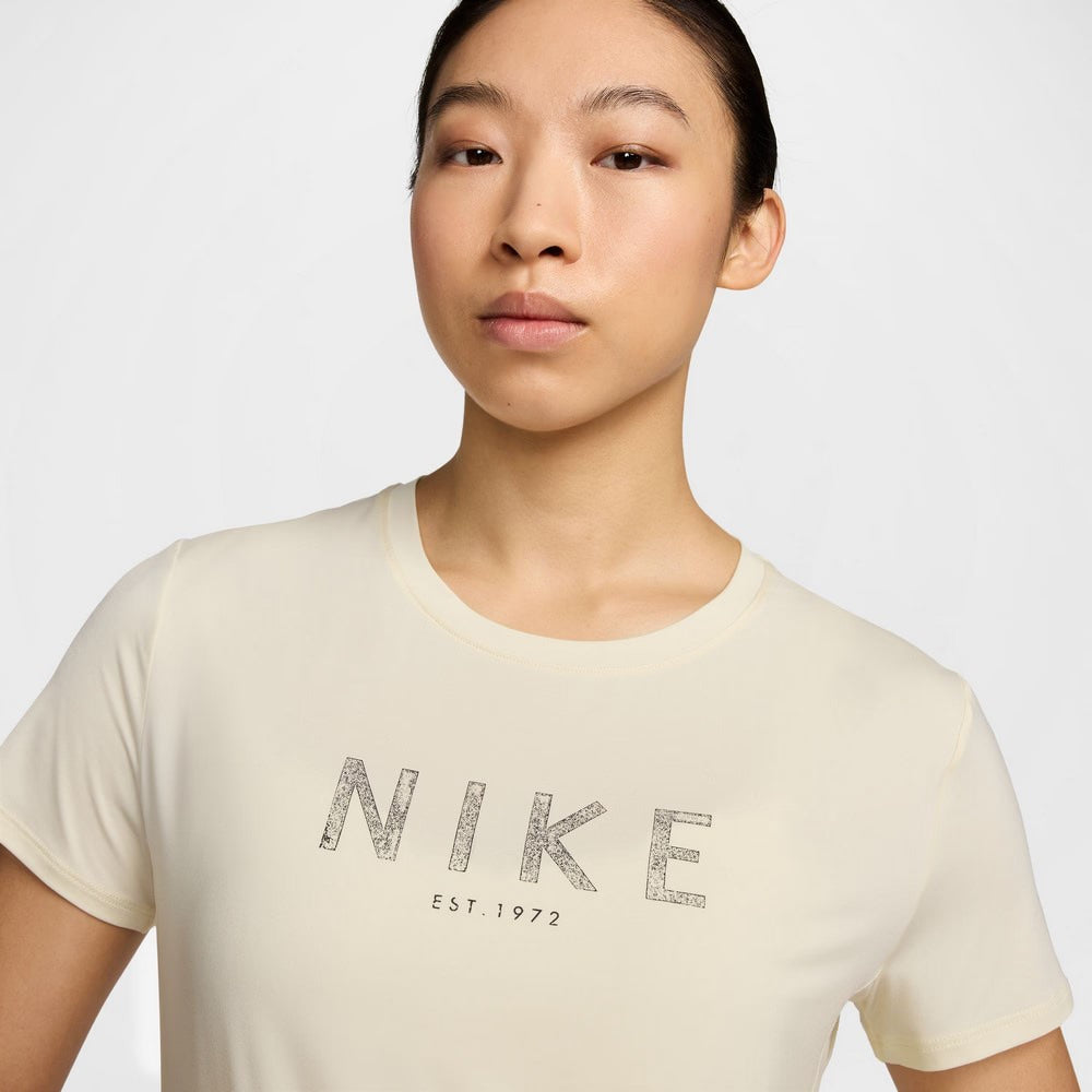 Nike One Dri-FIT Short-sleeve Top Its