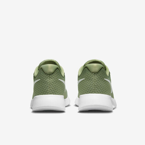 Nike Tanjun Flyease
