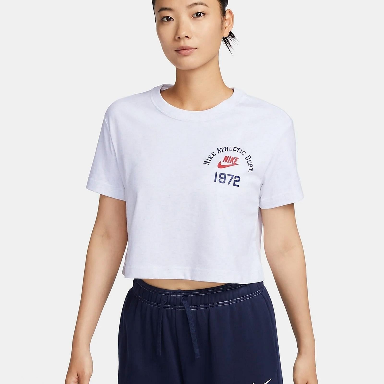 Nike Sportswear Women's Cropped T-Shirt