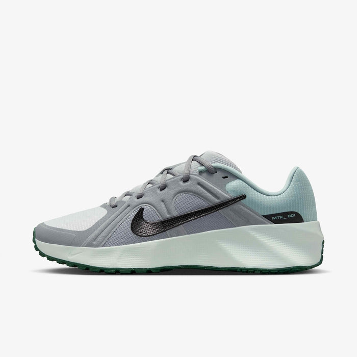 Nike Metro Tech