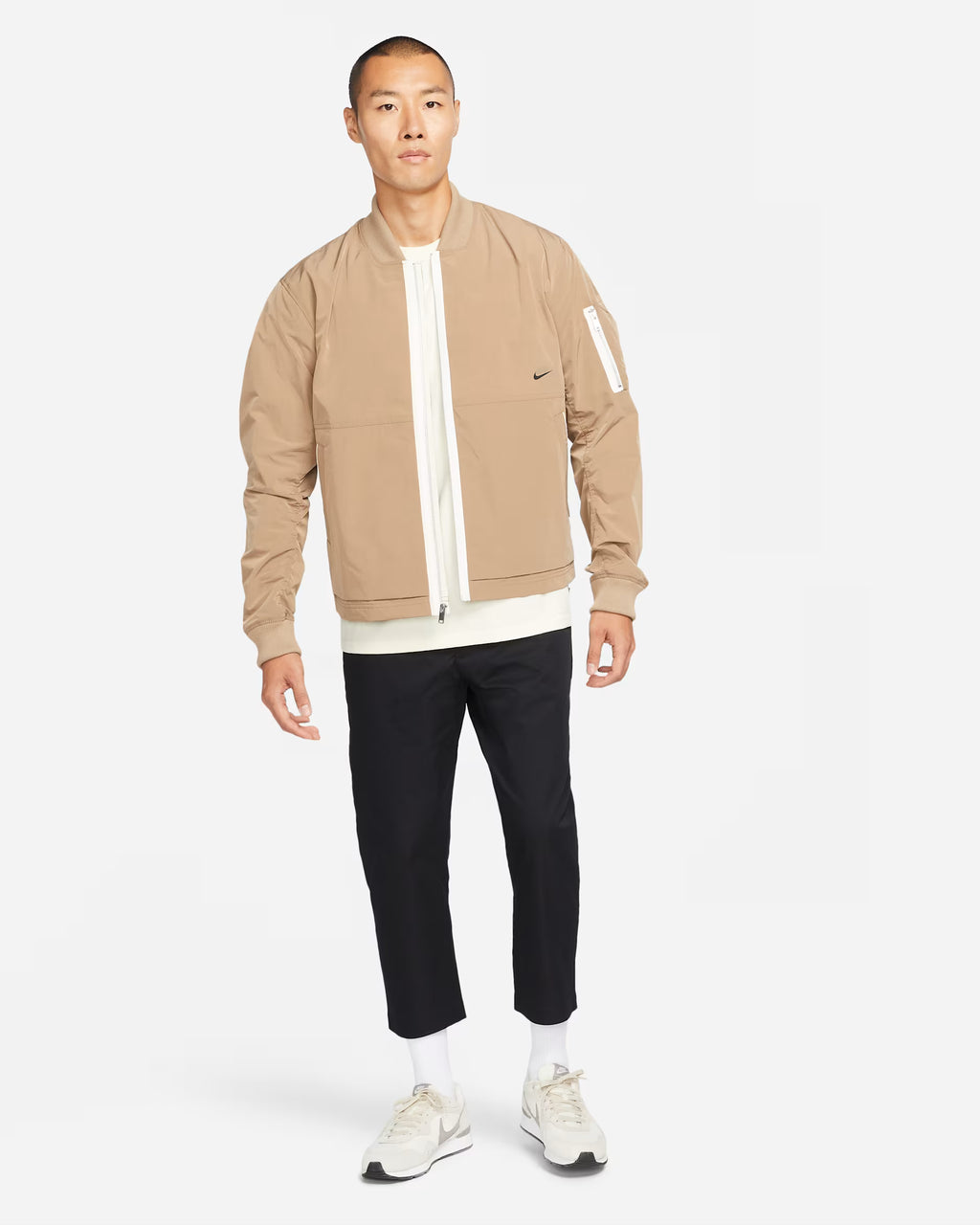 Nike Men's Sportswear Standard Woven Ultra-Light Sneaker Pant