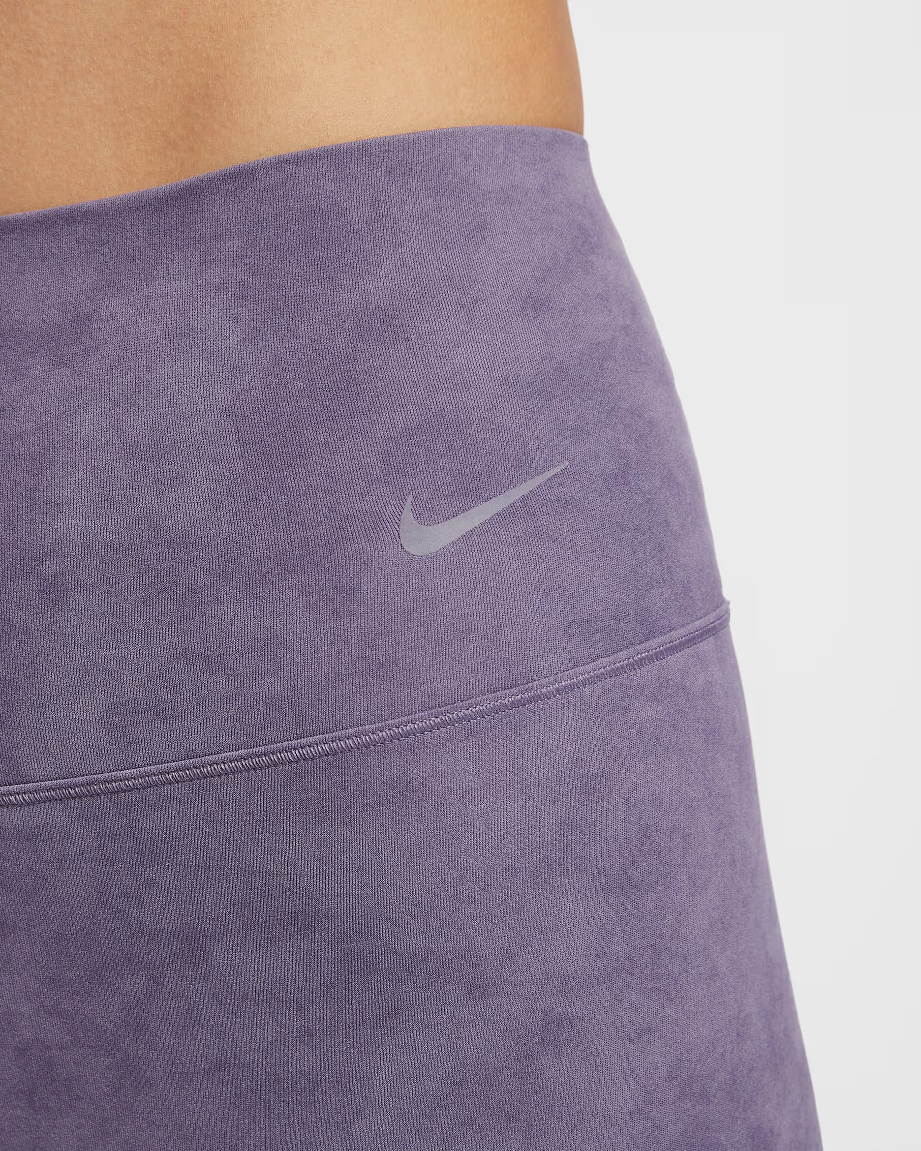 Nike AS Women's Zenvy Dry-Fit Performance Integrated Dye Short-Sleeve Top