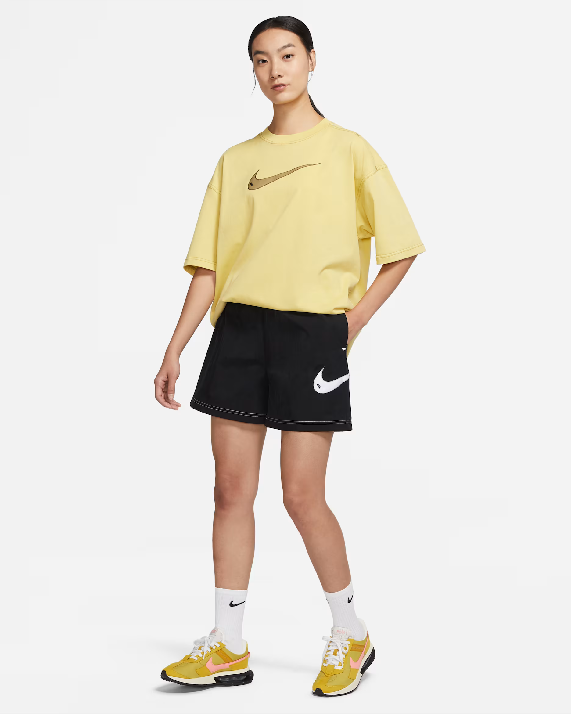 Nike Sportswear Swoosh Woven High-Rise Shorts