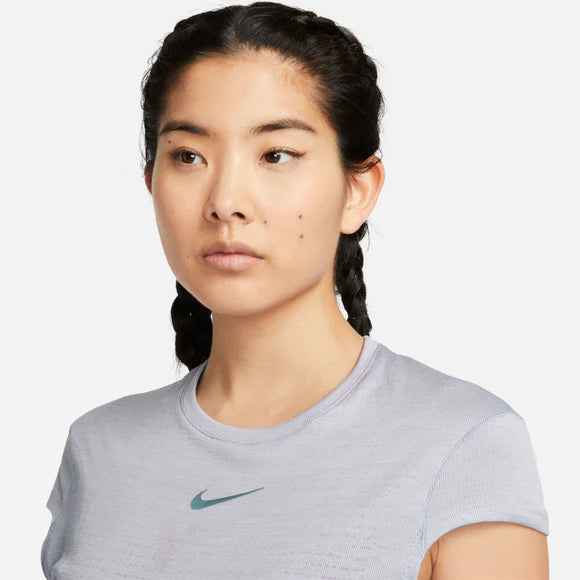 Nike Women's Dri-FIT Run Division Short-Sleeve T-Shirt