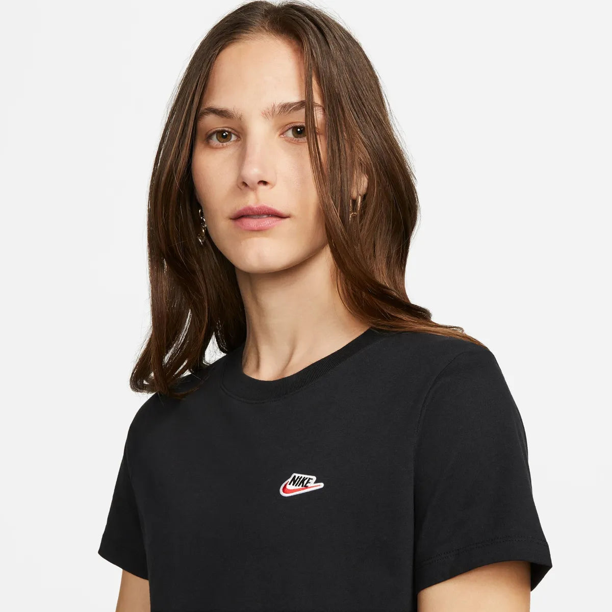 Nike Sportswear Women's Logo Graphic Crew Neck T-Shirt
