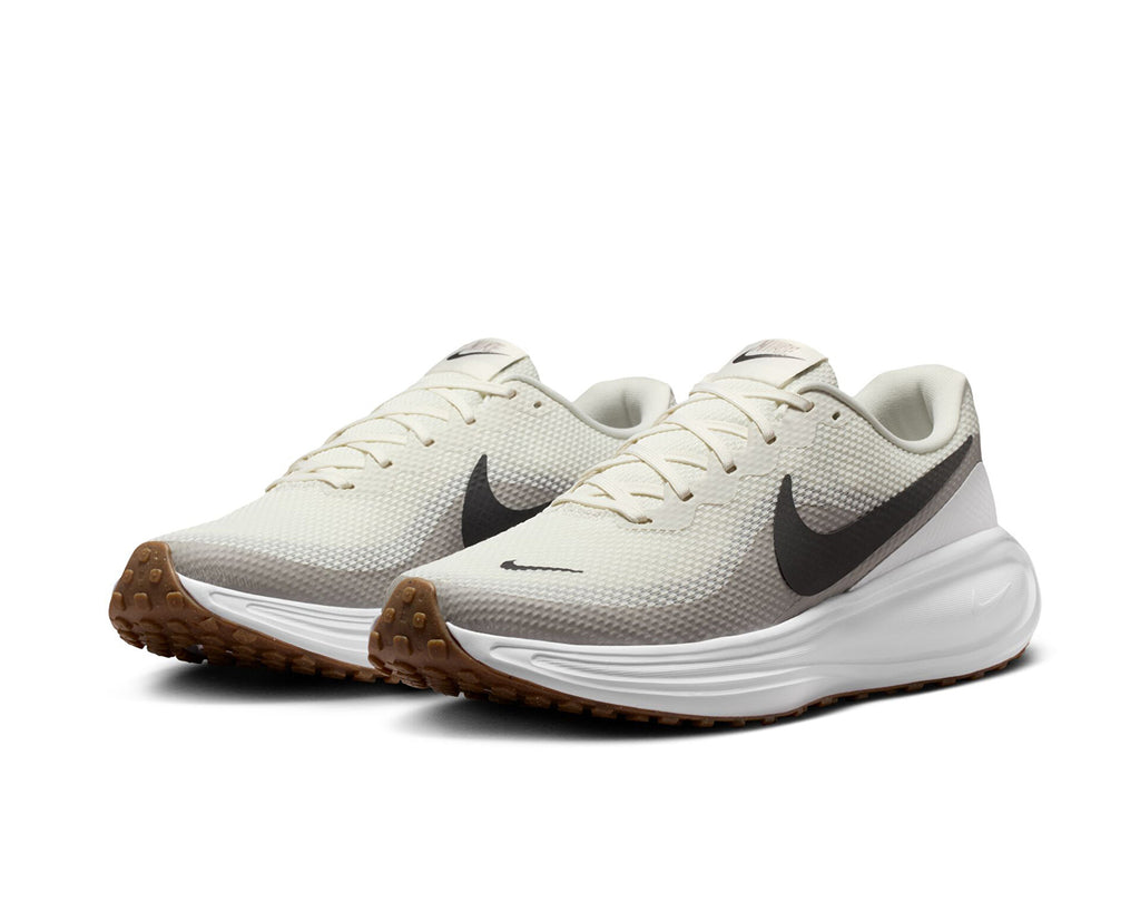 Nike Revolution 8