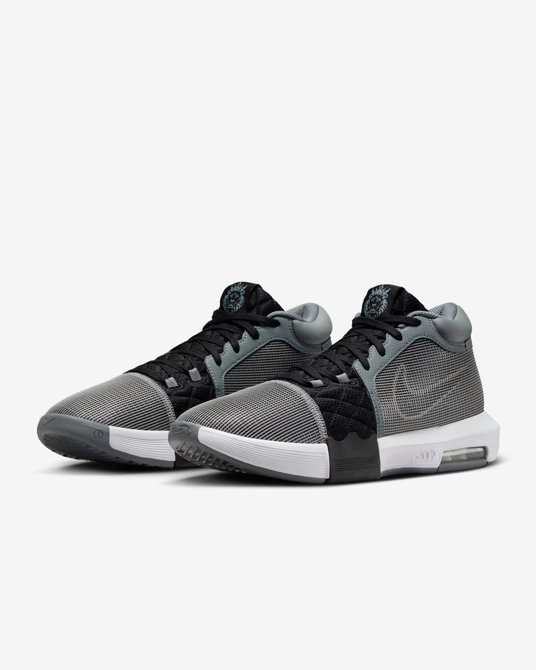 Nike LeBron Witness VIII EP