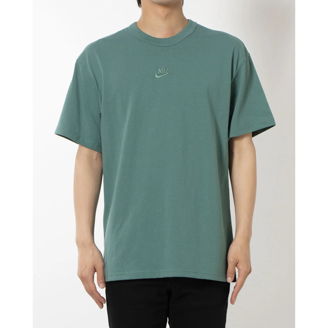 Nike Sportswear Premium Essential Sustainable T-shirt