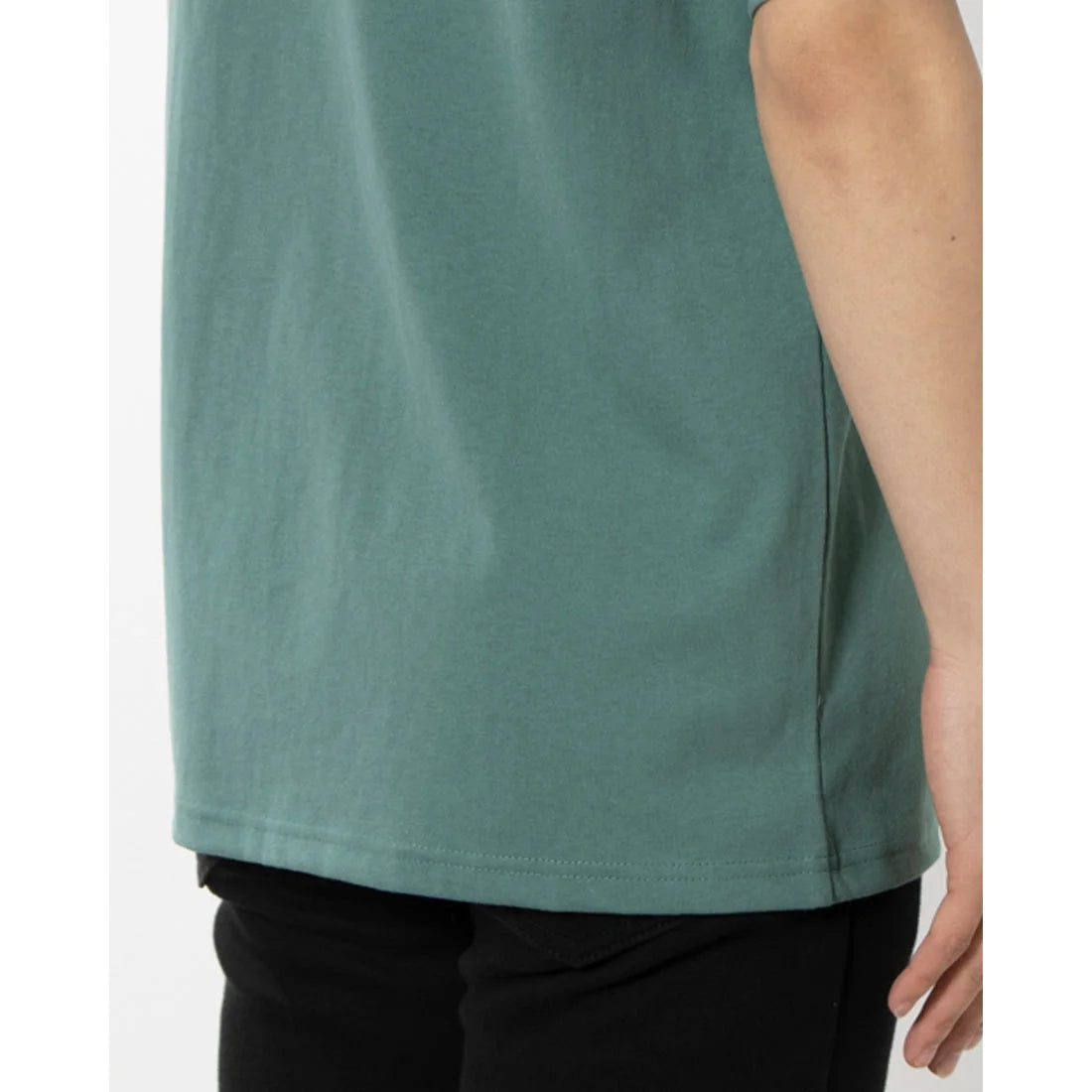 Nike Sportswear Premium Essential Sustainable T-shirt