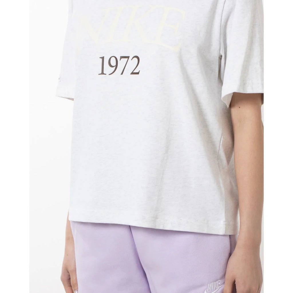 Nike Sportswear Classics Boxy Tee