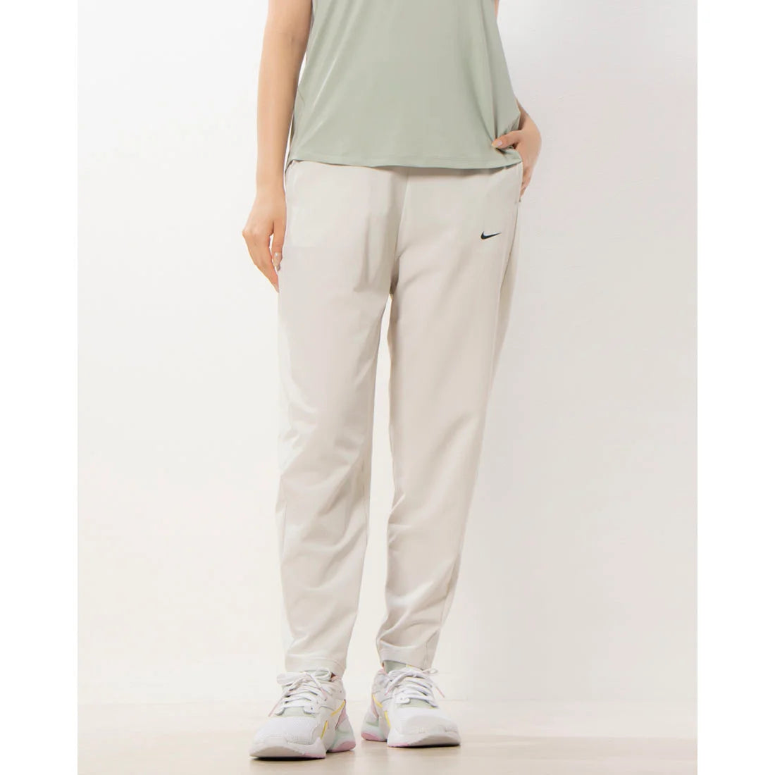 Nike Dri-FIT Bliss Mid-rise Vctry Pants