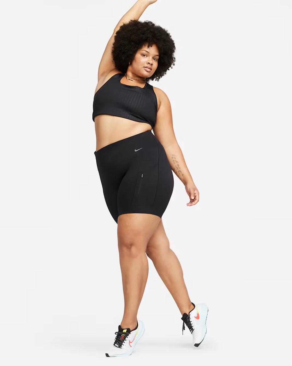 Nike Dri-FIT Go High-Rise 8-Inch Short Plus