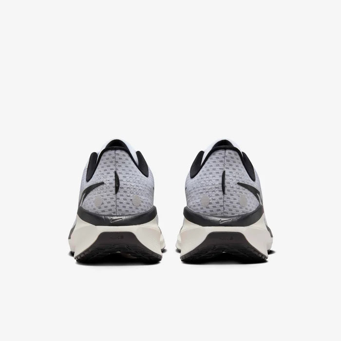 Nike Vomero 17