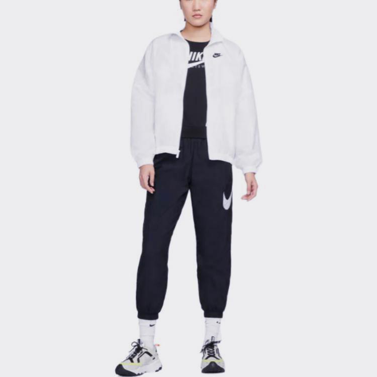 Nike Women's Sportswear Essential Water-Resistant Woven Jacket