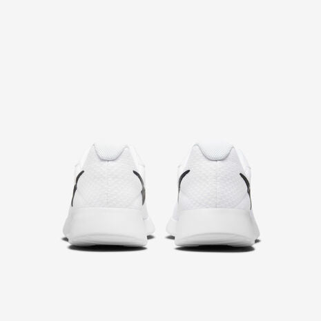 Nike Tanjun