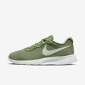Nike Tanjun Flyease
