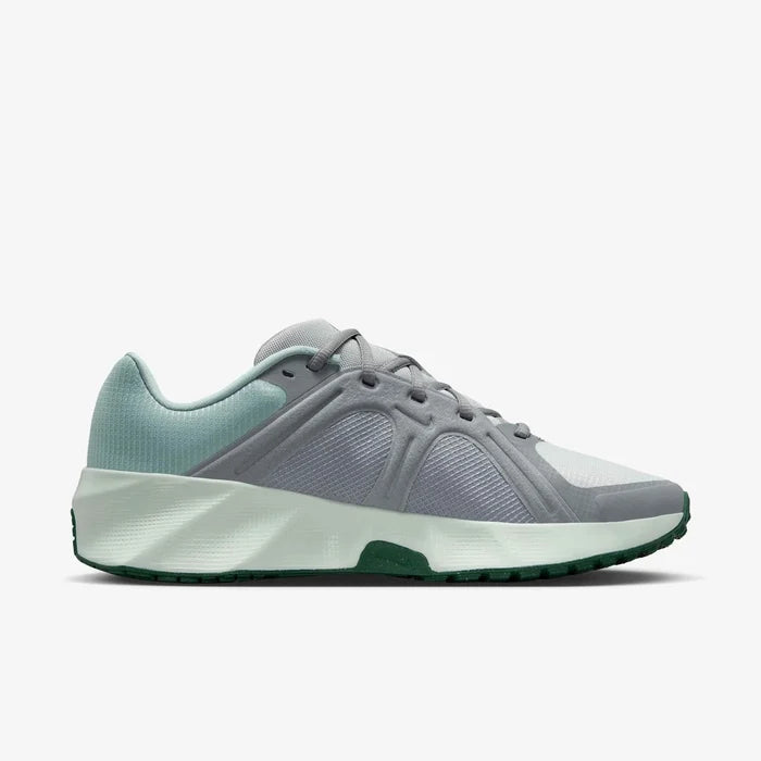 Nike Metro Tech