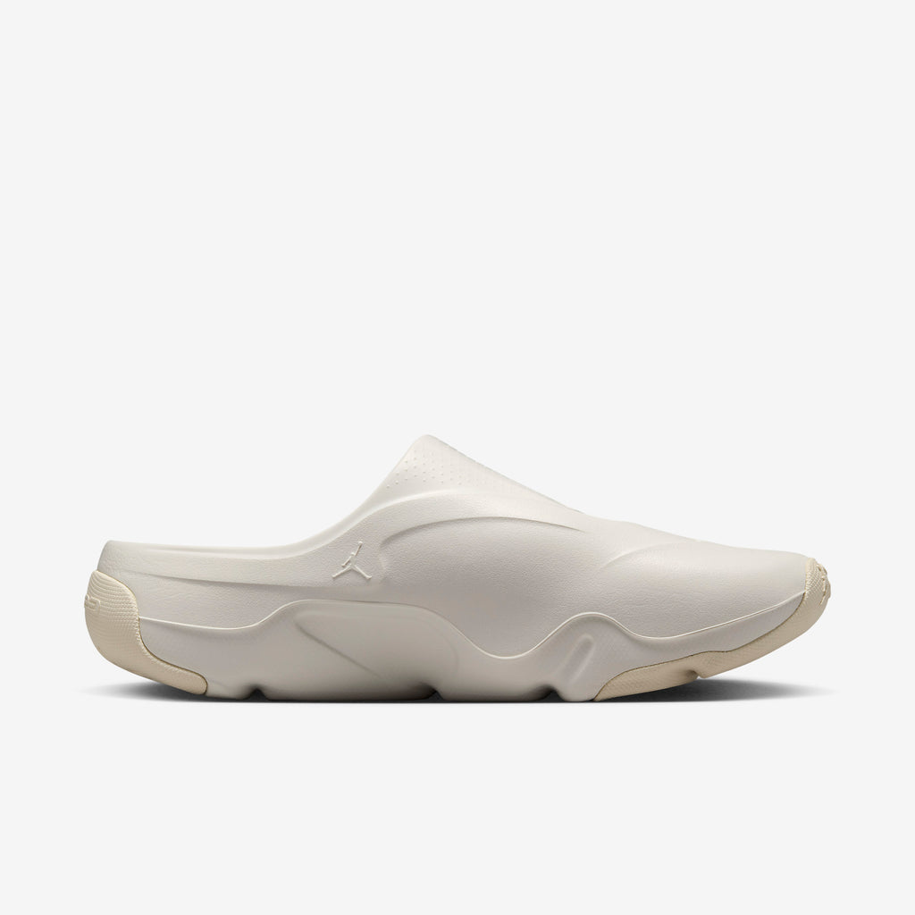 Nike Jordan Roam