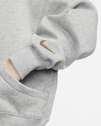 Nike AS Women's Pullover Hoodie Bear Graphic