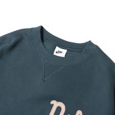 Nike Sportswear Women's Oversized Fleece Crew Sweatshirt