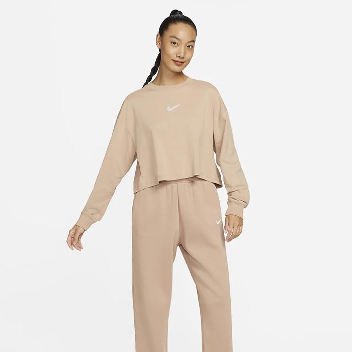 Nike Sportswear Swoosh Graphic Long Sleeve Top