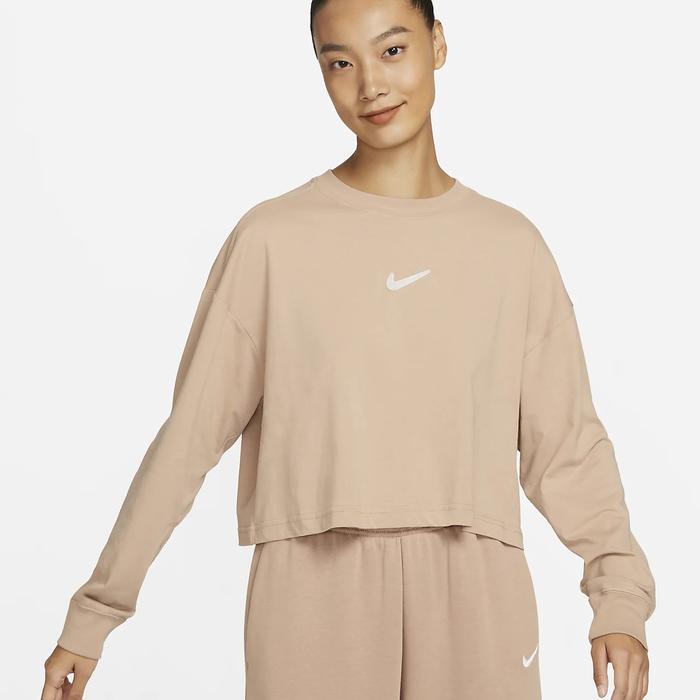 Nike Sportswear Swoosh Graphic Long Sleeve Top
