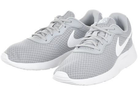 Nike Tanjun