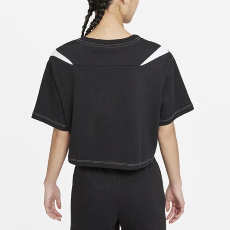 Nike Sportswear Women's Swoosh Graphic Cropped Short-Sleeve T-Shirt