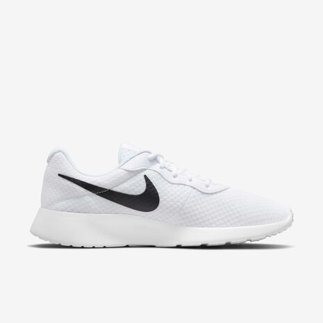 Nike Tanjun