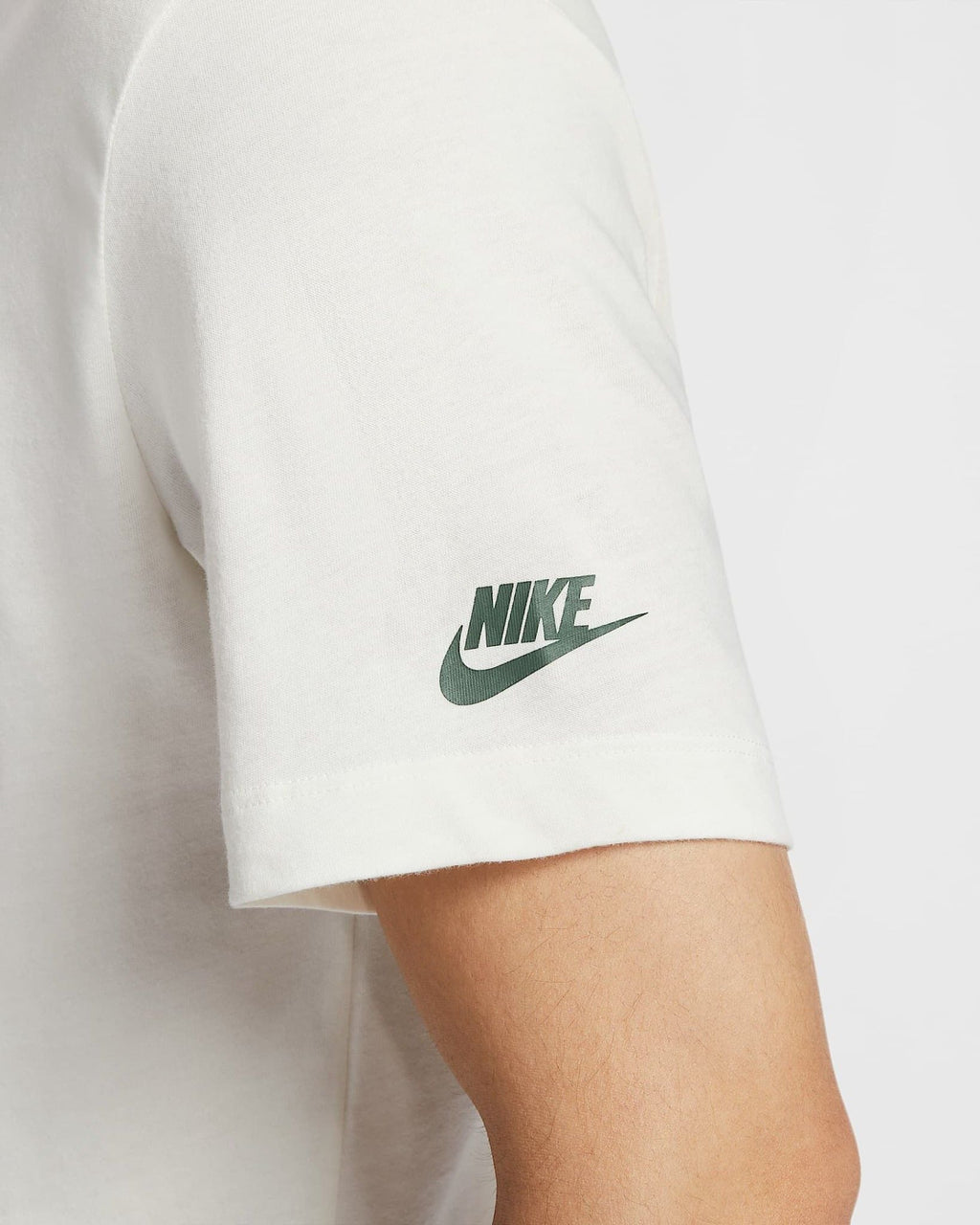 Nike Sportswear T-shirt Club Seasonal Heritage