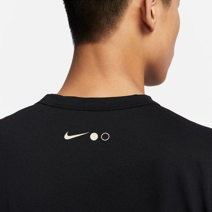 Nike Dri-FIT UV Hyverse Short-sleeve I2sp