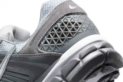 Nike Zoom Vomero 5