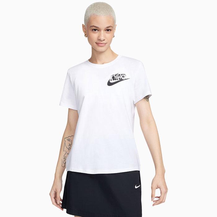 Nike Sportswear Club Women's T-Shirt