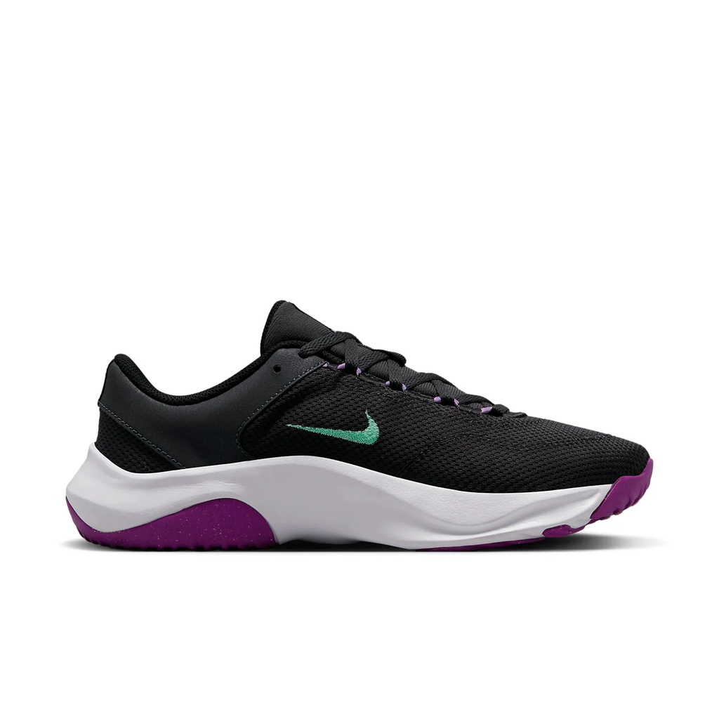 Nike Legend Essential 3 Next Nature Workout