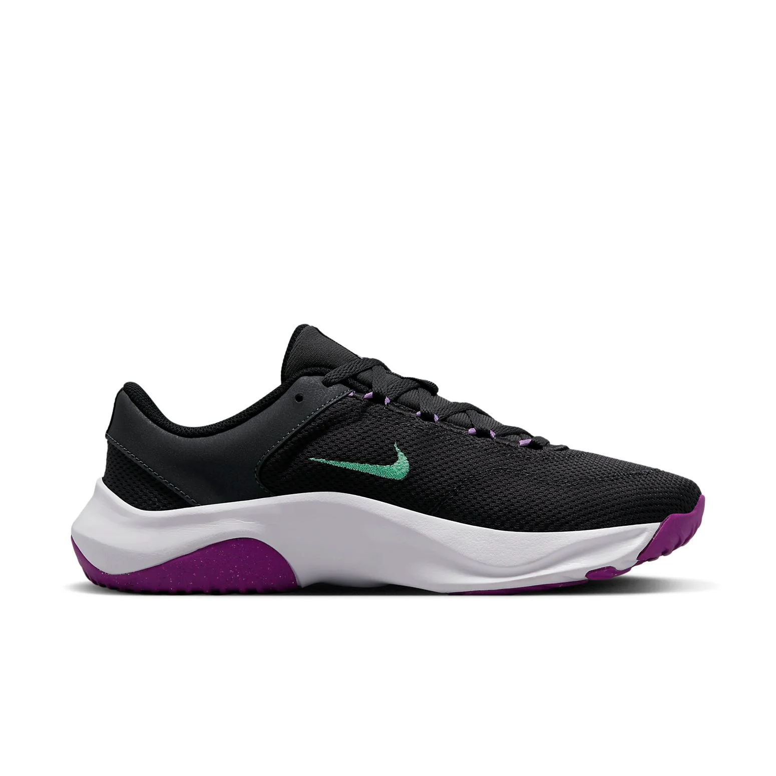 Nike Legend Essential 3 Next Nature Workout
