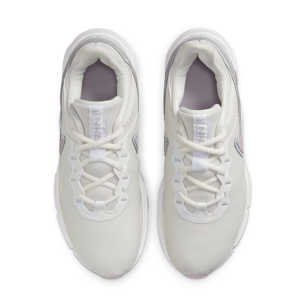 Nike Legend Essential 2 Premium