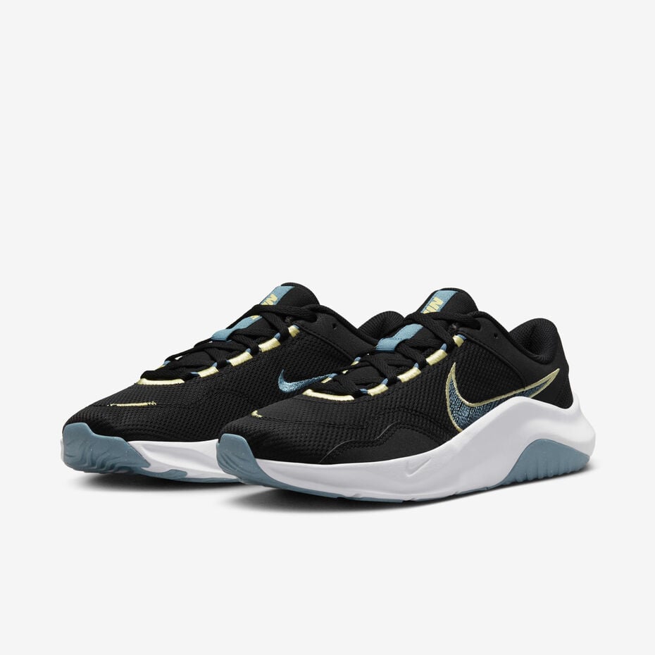 Nike Legend Essential 3