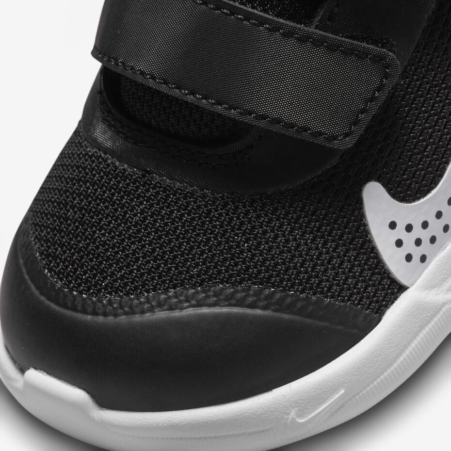 Nike Omni Multi-Court Toddler's Shoes