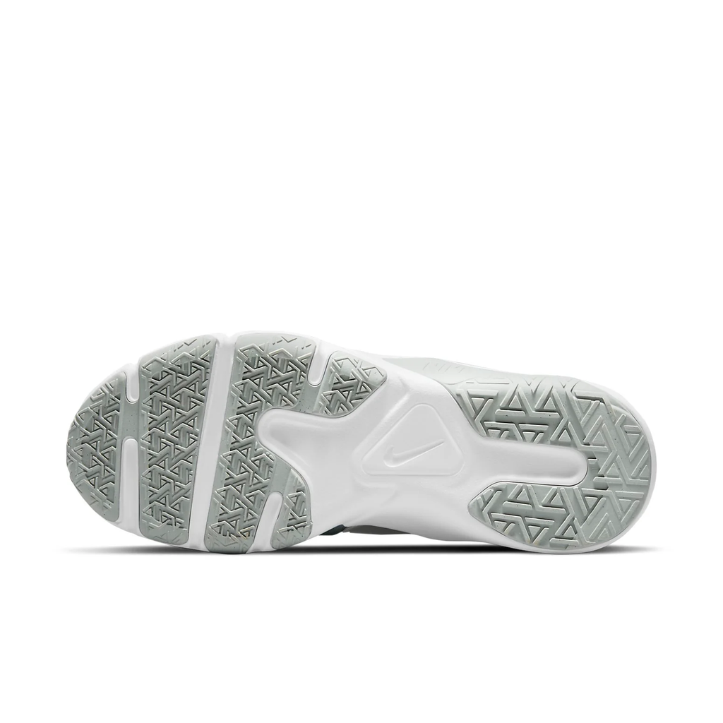 Nike Legend Essential 2