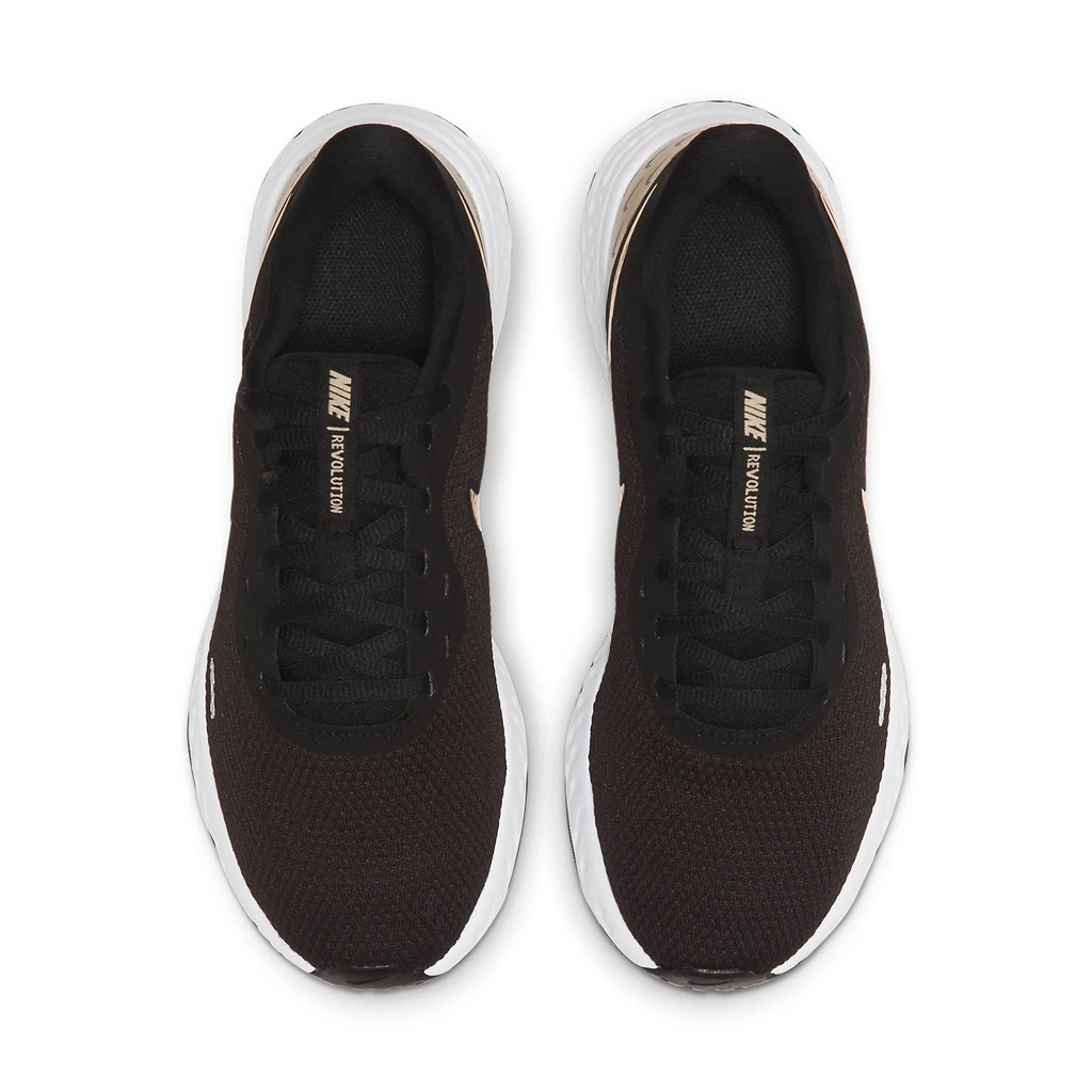 Nike Revolution 5 Premium