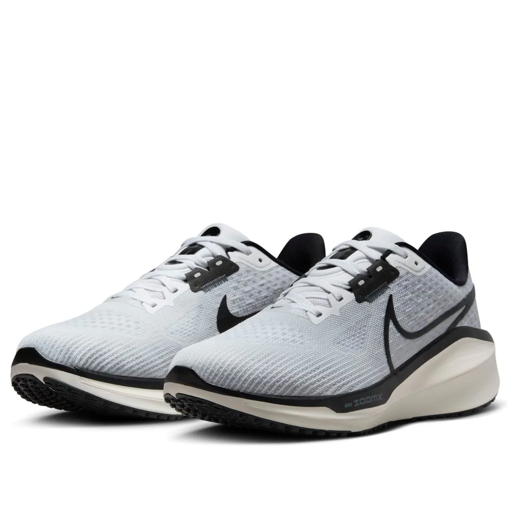 Nike Vomero 17