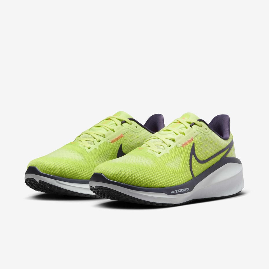 Nike Vomero 17