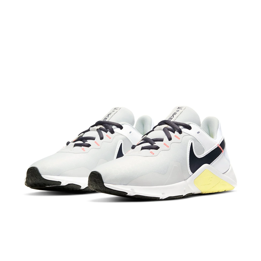 Nike Legend Essential 2