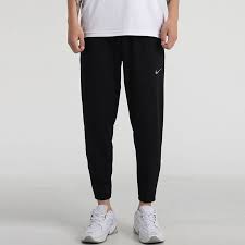 Nike Men's Essential Knit Pants