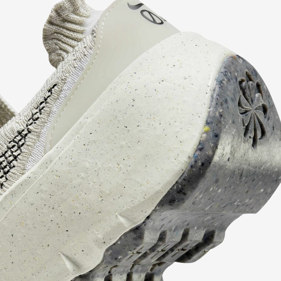 Nike Space Hippie 04